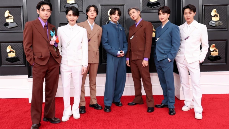 BTS遭指控成績灌水且涉及邪教 公司將提告