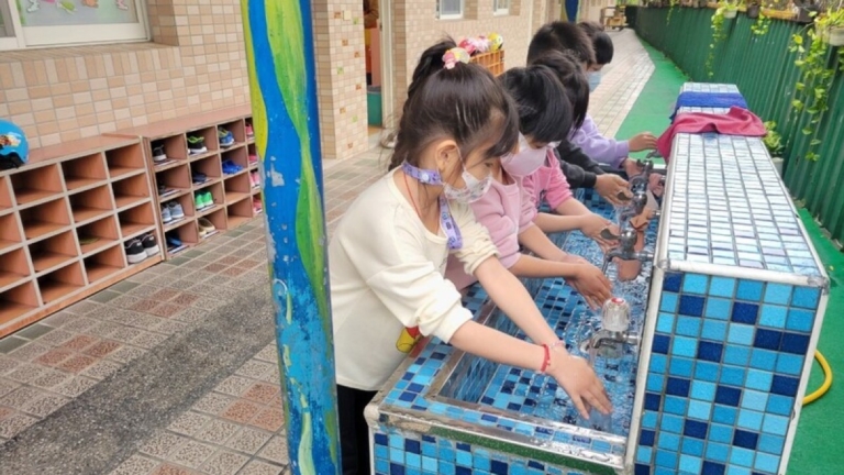 單週疫情創10年新高 6歲下孩童慎防腸病毒重症