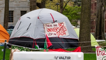美大学抗议席卷前 左翼团体培训学生