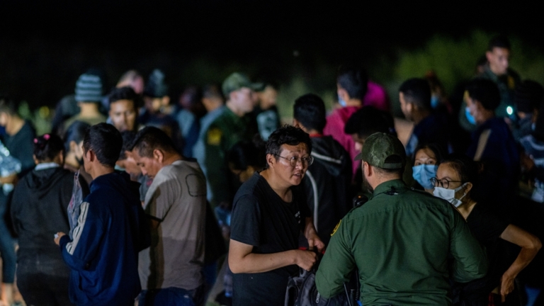 【美國聚焦】兩天逮捕近500中國走線客 蓋洛普分析美國影響力比中國大