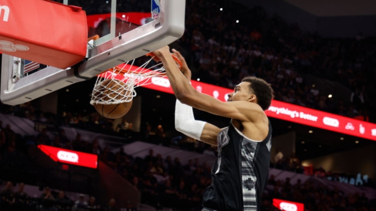 本季三分球投128顆 馬刺溫班亞馬奪NBA新人王