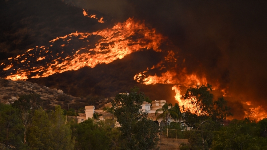 加州野火季将至 上万房屋买不到保险