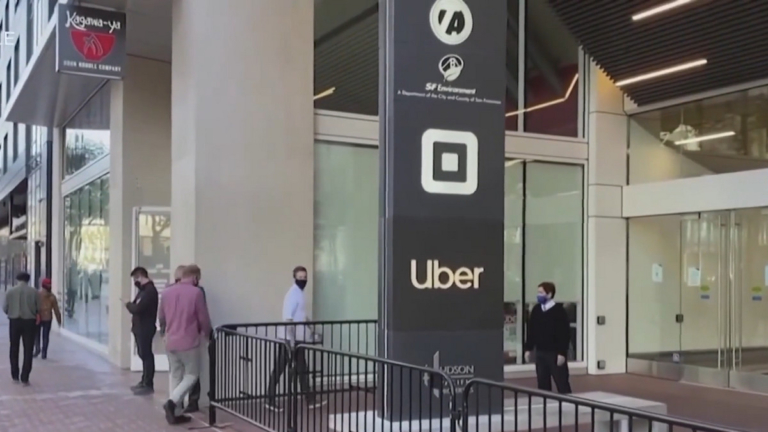 【財經簡訊】Airbnb預計第二季營收下滑 乘車需求疲軟 Uber股價大跌