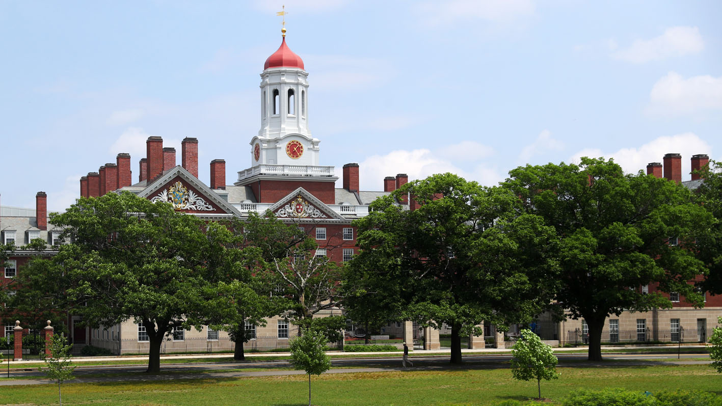 2020年7月8日,在麻薩諸塞州劍橋的哈佛大學校園景觀。(Maddie Meyer/Getty Images)