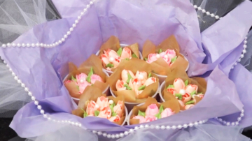 【玉玟厨房】庆祝母亲节 美丽花束蛋糕