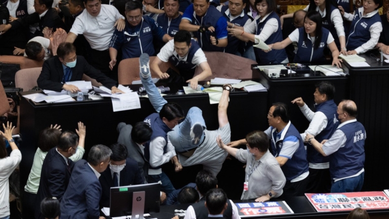 台立院鬧哄哄 國會職權修法看懂4大攻防重點