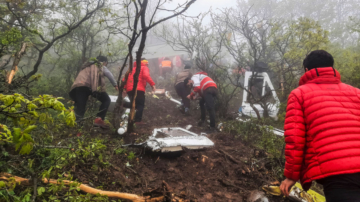 總統死後 伊朗多地放煙花歡呼雀躍