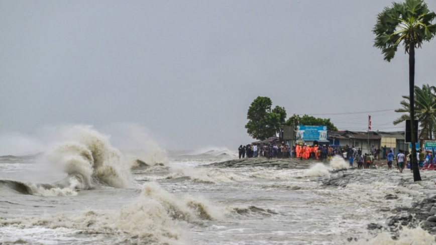 强烈气旋雷马尔登陆 孟加拉与印度百万人断电