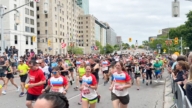 加拿大渥太华马拉松赛 吸引3万7千多跑手