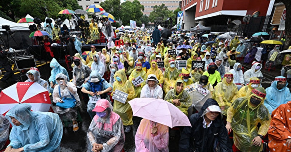 反对国会滥权 台湾15县市串联再上街 | 中共渗透 | 全台串连 | 国会扩权 | 新唐人电视台
