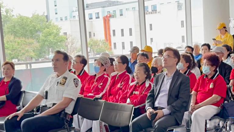 紐約市警社區預防犯罪會議 民眾踴躍參與