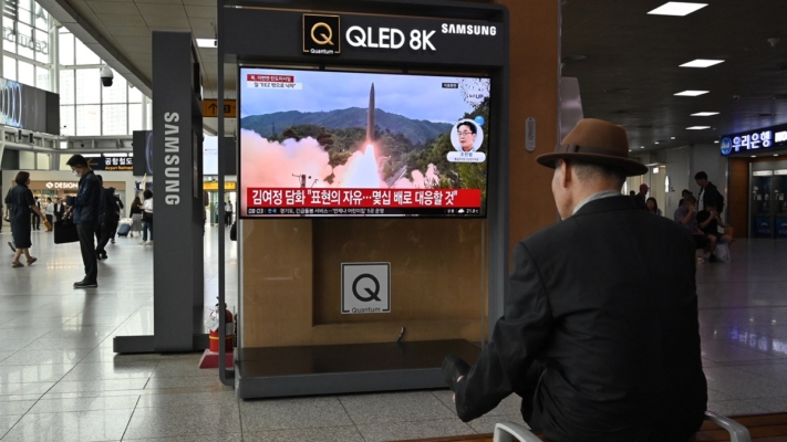朝鲜频挑衅 飘粪便气球、GPS干扰 又射导弹