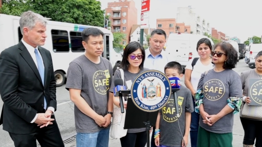 纽约3岁华裔男童遭车撞身亡 议员主持悼念