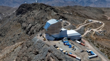 解析度32億像素 智利安裝世界最大天文相機