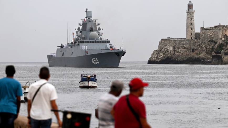 四艘俄罗斯军舰访古巴 美军严密监视