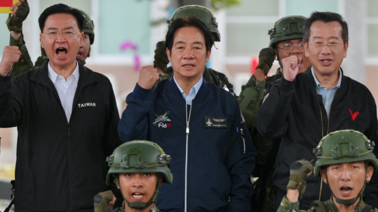 雲林艦成軍 賴清德：全國人民做海巡後盾