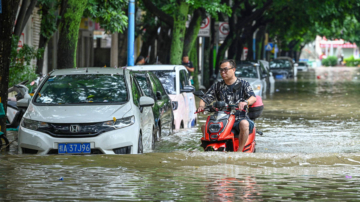 华南连日暴雨 广西浙江等地洪灾 居民被困