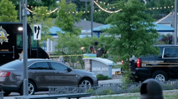 密州游乐园传枪击至少9伤 警围捕嫌犯疑已畏罪身亡