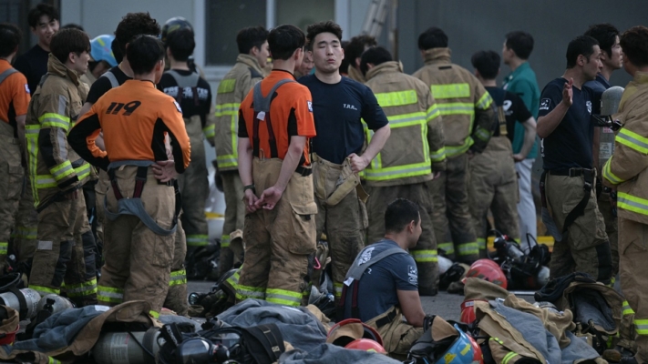 韩国电池厂大火死者增至23人 含17名中国人