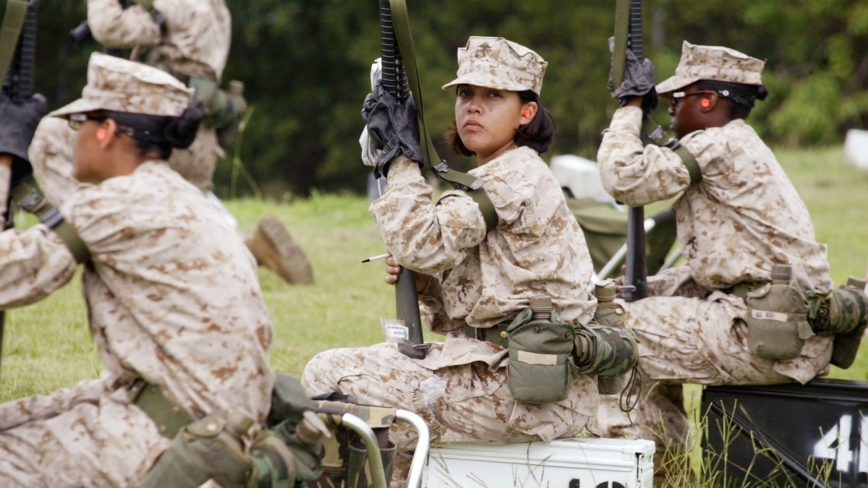 美國欲擴大徵兵範圍 要求女性登記選擇性服役