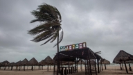 7月5日北美速遞 颶風貝麗爾席捲牙買加開曼 轉襲墨西哥沿海