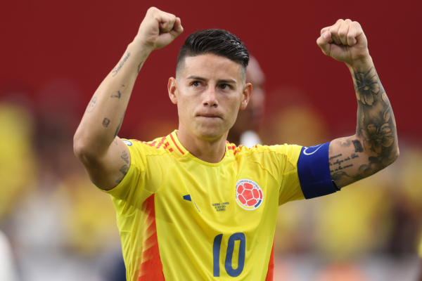 GLENDALE, ARIZONA - JULY 06: James Rodriguez of Colombia celebrates after winning the CONMEBOL Copa America 2024 quarter-final match between Colombia and Panama at State Farm Stadium on July 06, 2024 in Glendale, Arizona. 