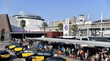 巴塞羅那市長：搭郵輪停留少於12小時旅客 擬提高旅遊稅