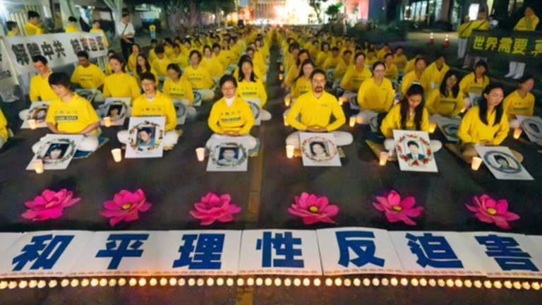 燭光悼故人 洛杉磯法輪功反中共迫害25周年