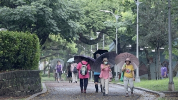 台风凯米风雨剧烈 估今夜登陆 全国仅金门上班课