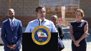 纽森任期至2026年 前洛杉矶市长宣布竞选州长