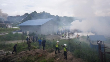 尼泊爾客機墜毀燒成廢鐵 18人遇難飛行員獲救