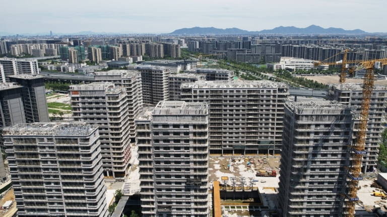 中國房價1月份跌幅擴大  百強房企銷售額年減約20%