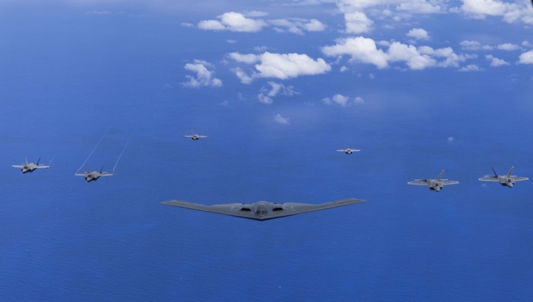 沈舟：美軍B-2現身 中共政治局學「邊海空防」