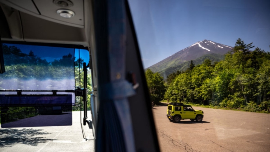 雷击富士山 3游客摔倒受伤 登山杖烧焦