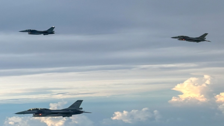 林郁婷等國手返台 3架F-16伴飛 機長廣播致敬