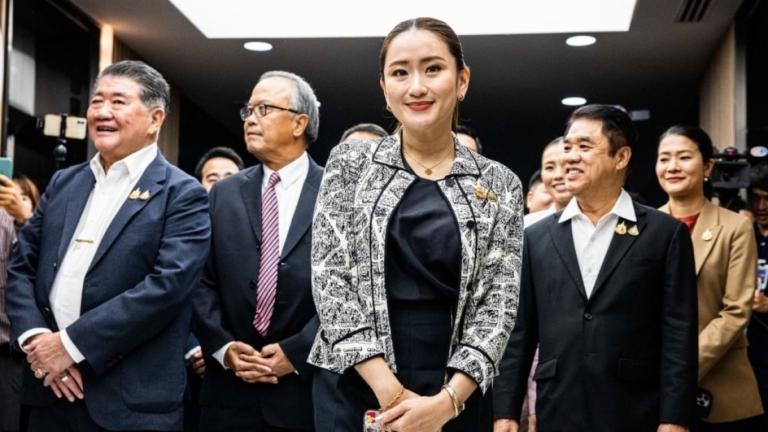 他信么女 貝東塔當選泰國第31任總理