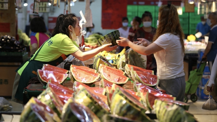 “快吃不起了”中国多地西瓜价格突然大涨