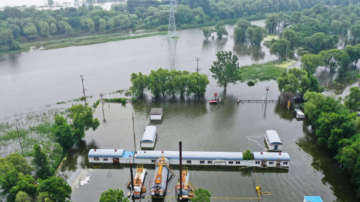 建昌多個鄉鎮失聯四天沒救援 吃住困難