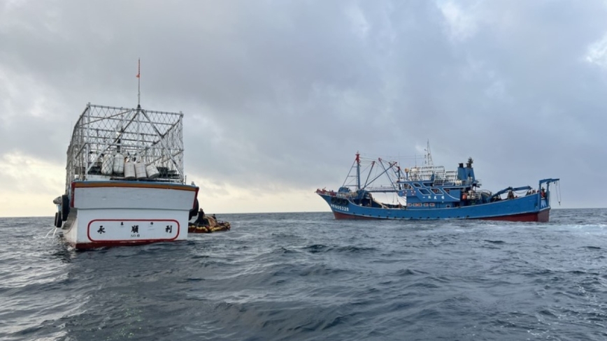 【短讯】陆渔船澎湖海域越界捕捞拒检 台海登检巡扣船