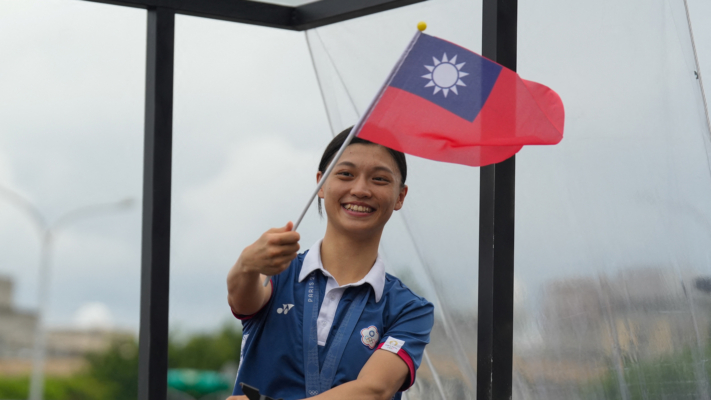 國際射擊賽遭小粉紅搶國旗 台灣選手奪回重掛