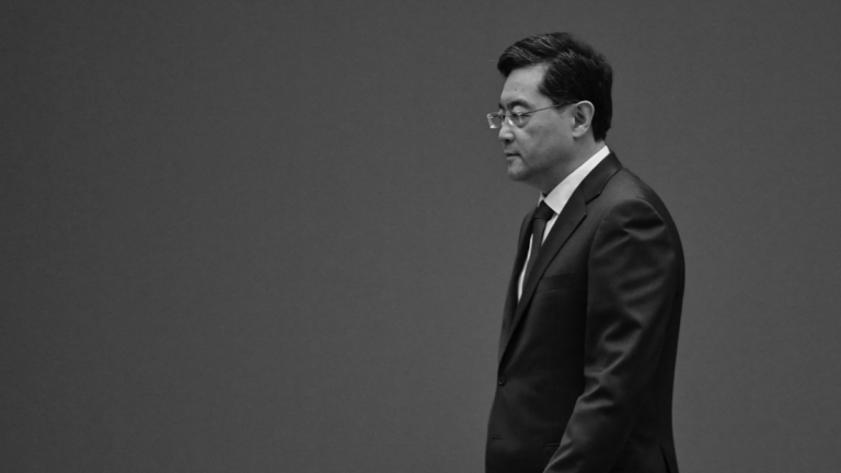 【中國新聞簡訊】中共前外長秦剛疑似「復出」現身北京照片熱傳