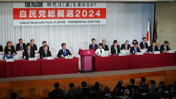 日本自民党总裁选战打响 九人竞逐首相大位