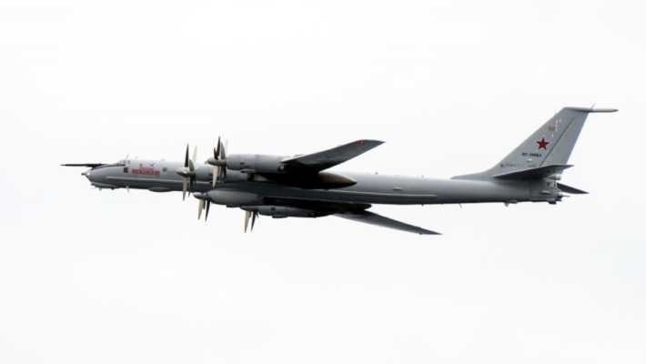 俄軍機環繞日本飛行 日噴射戰機急升空因應