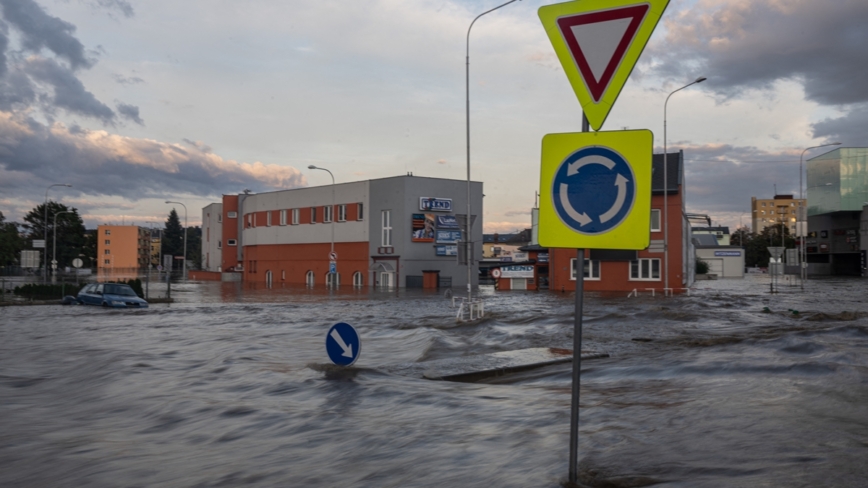 中东欧爆几十年来最大洪水 多地城镇变泽国