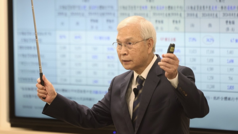 新台幣閃見29元速拉回 楊金龍喊匯市失序到此為止