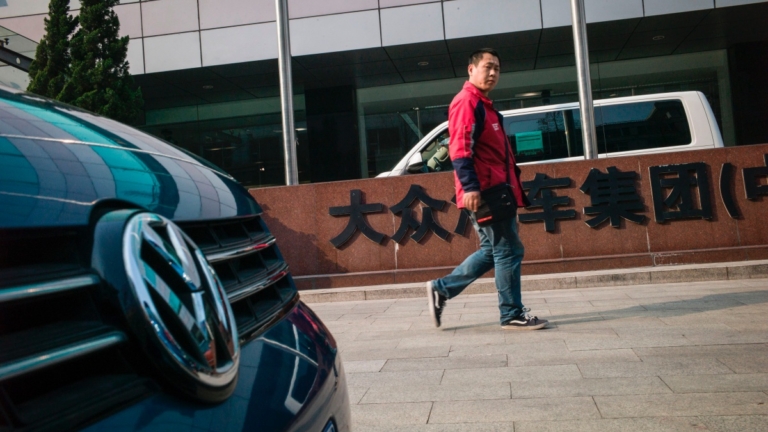 中國車市內卷加劇 經銷商虧損慘重