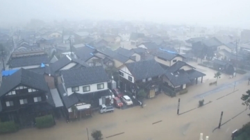 日本石川大雨發特別警報 能登河川氾濫道路、民宅淹水