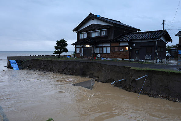 破纪录大雨16条河川氾滥 日本石川县酿1死11失联