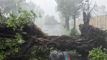 风急雨骤 中台山陀儿登陆高屏 北部预防风雨接力