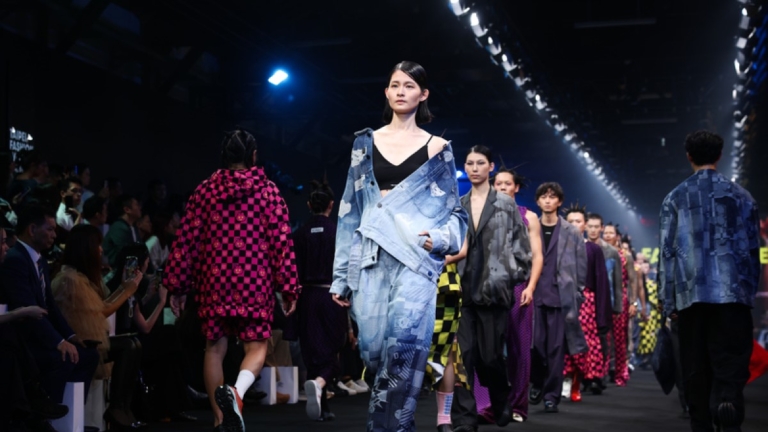 台北時裝週開幕秀 世界拳后林郁婷受邀展時尚